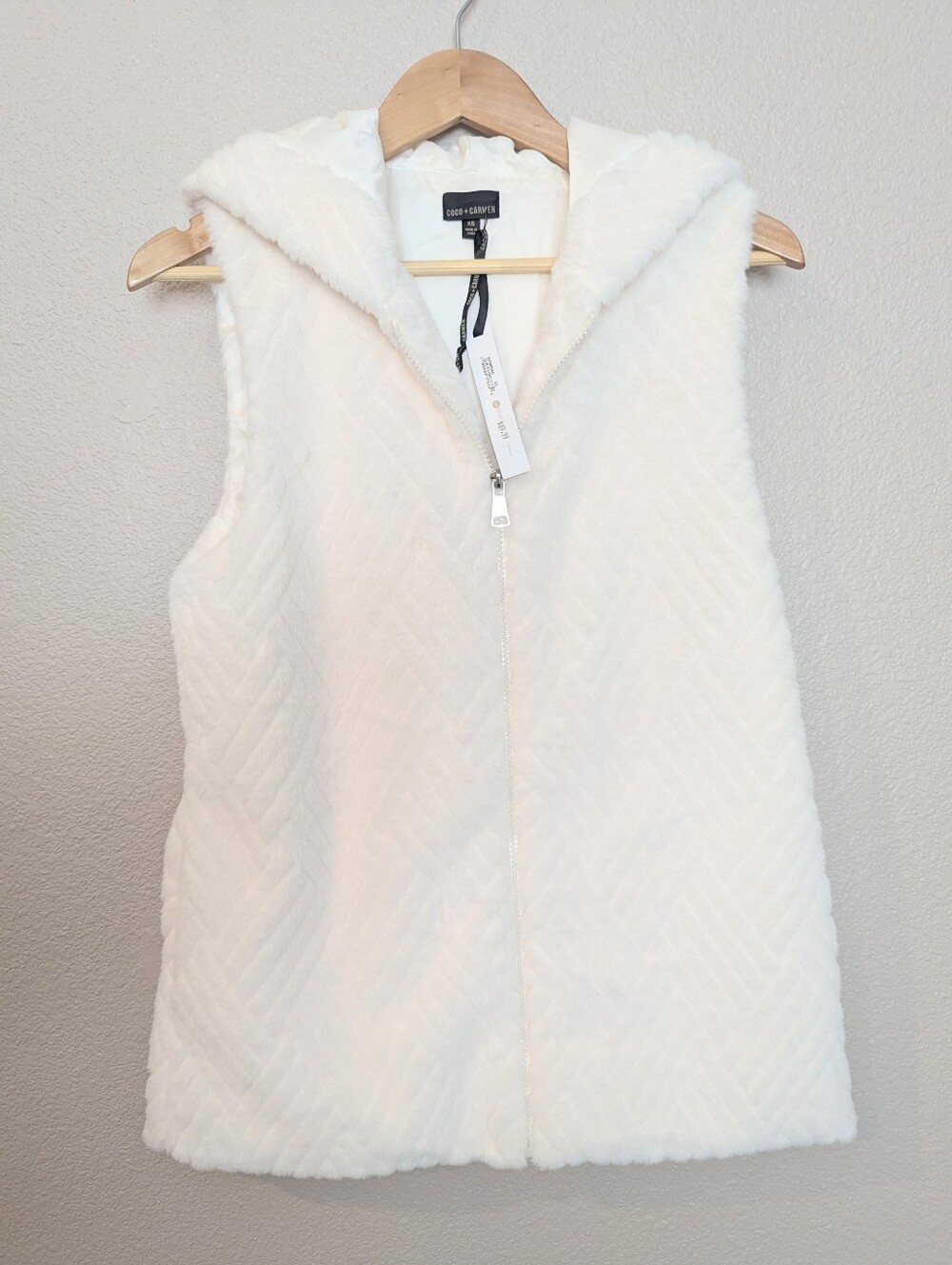 COCO + Carmen Faux Fur Hooded Vest in Ivory Size XS